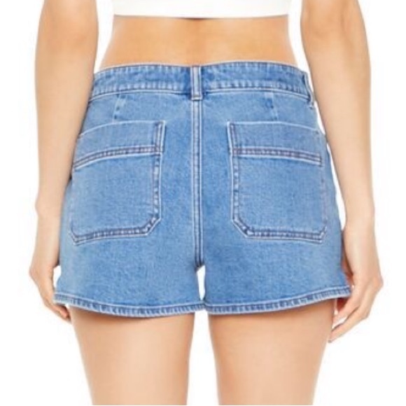 denim shorts NWT - Picture 2 of 4